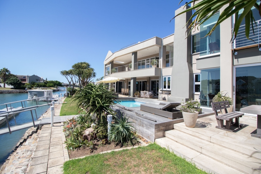 5 Bedroom Property for Sale in Royal Alfred Marina Eastern Cape